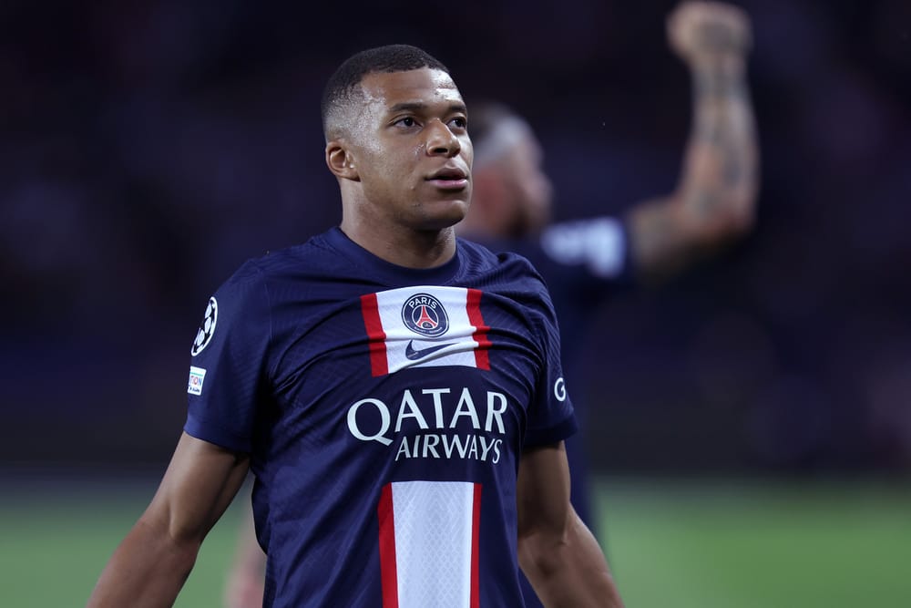Paris Saint-Germain vs. Lorient: A David vs. Goliath Encounter in Ligue 1 – Match Preview