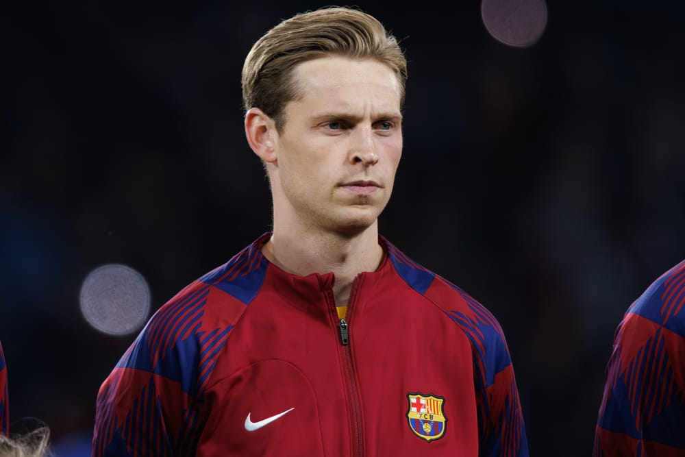Frenkie de Jong’s Uncertain Future at FC Barcelona: Contract Renewal and Team Impact