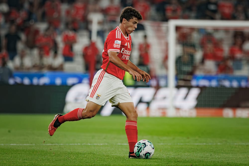 Benfica’s €120m Stance on Joao Neves: Will Premier League Giants Succeed?